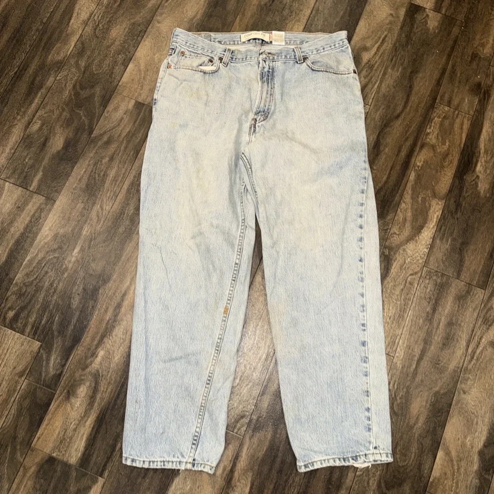 Levis used very